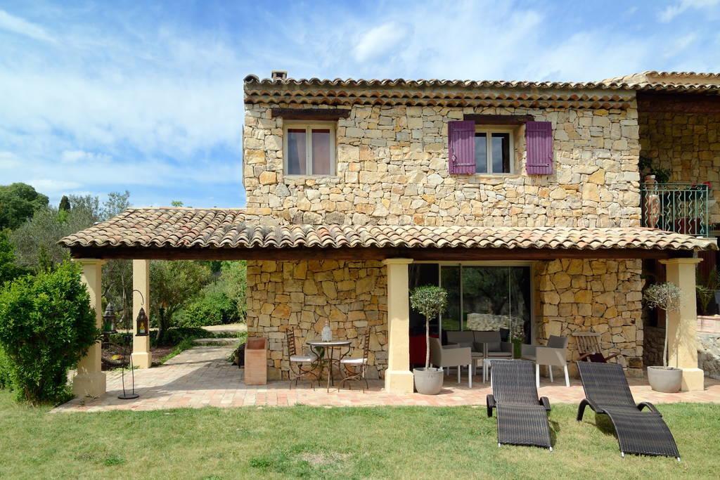 Suite De L'Olivier Au Mas Au Coeur De La Provence &Spa Saint-Cannat Rum bild
