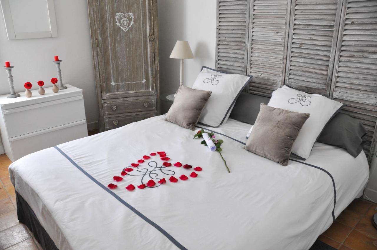 Suite De L'Olivier Au Mas Au Coeur De La Provence &Spa Saint-Cannat Rum bild