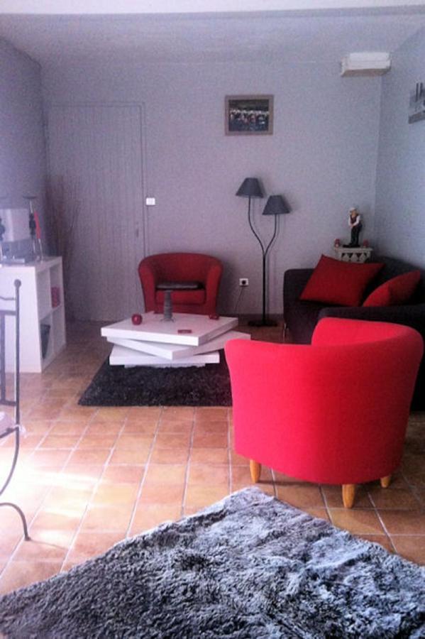 Suite De L'Olivier Au Mas Au Coeur De La Provence &Spa Saint-Cannat Rum bild