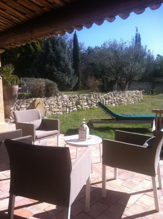 Suite De L'Olivier Au Mas Au Coeur De La Provence &Spa Saint-Cannat Rum bild