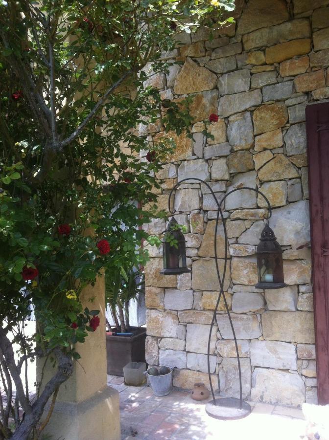 Suite De L'Olivier Au Mas Au Coeur De La Provence &Spa Saint-Cannat Rum bild
